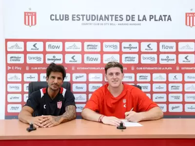 Marcos Angeleri junto al nuevo refuerzo Pincha