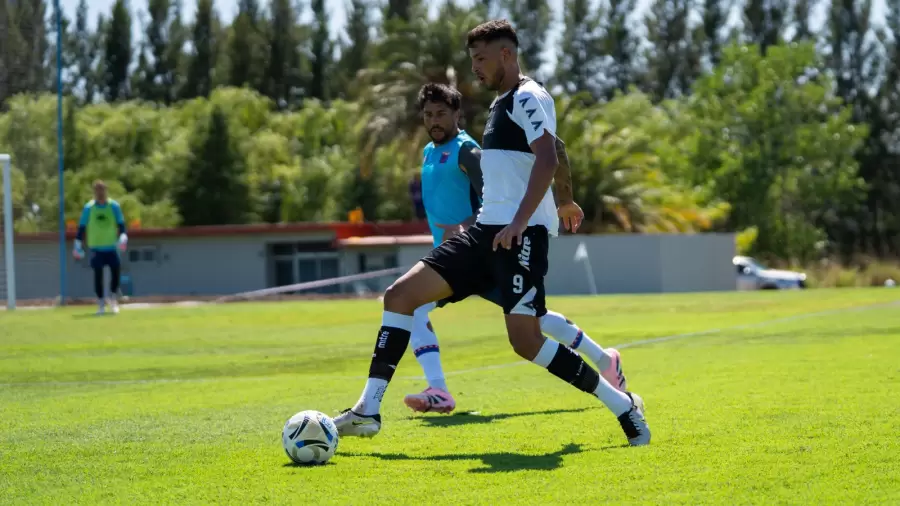 Gimnasia jug� ante Tigre en un amistoso.