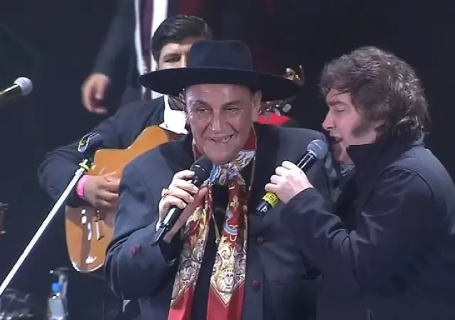 En el m�tico escenario interpretaron Amor Salvaje.