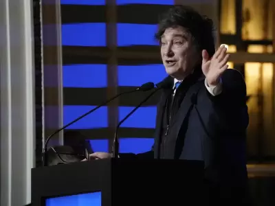 El Presidente viaja a Asunci�n para sellar el hist�rico tratado de libre comercio.