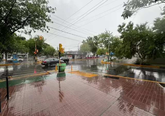 El radar muestra celdas con piedra chica movi�ndose hacia Godoy Cruz y Ciudad.
