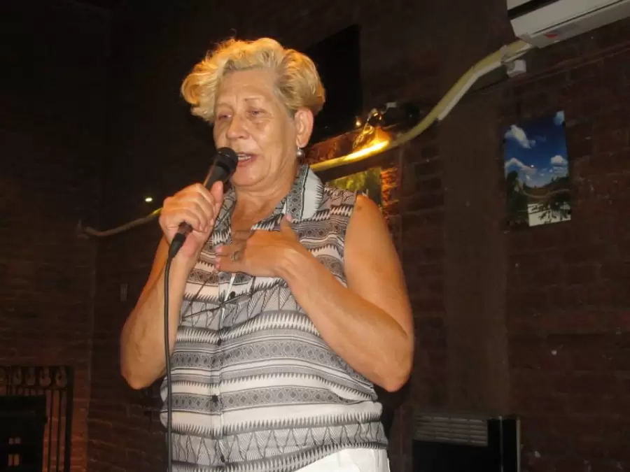 Stella Maris P�ez, autora de la bio sobre Bernardo Razquin