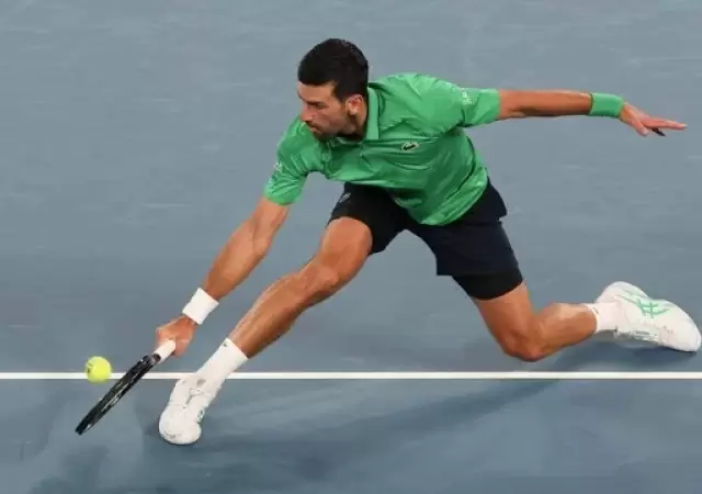 El inoxidable Djokovic