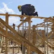 La construcción creció un 6,3% en 2025 impulsada por un efecto rebote, pero las ventas cayeron en enero