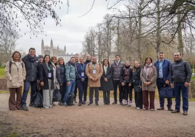 La delegaci�n completa en Inglaterra