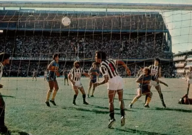 Gimnasia en La Bombonera en 1983. All� supo sacar grandes resultados