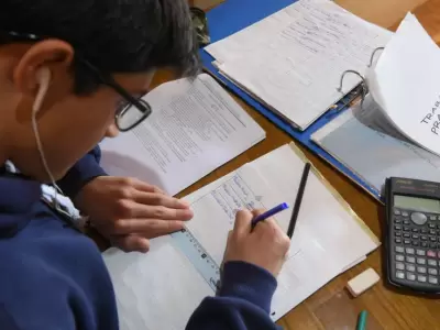 Estudiantes de nivel primario en Mendoza trabajan con nuevas metodolog�as de alfabetizaci�n num�rica para fortalecer el aprendizaje l�gico.