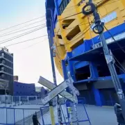 Alerta en Brandsen al 800: las llamas sorprendieron a los hinchas de Boca en la previa ante Riestra