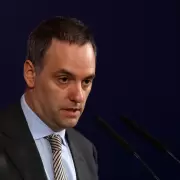 Fin: la lapidaria respuesta de Manuel Adorni ante el nuevo récord de los bonos argentinos y el riesgo país