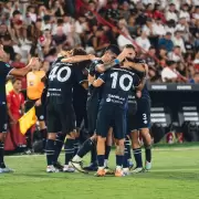De la mano de Studer y Sartori, Independiente Rivadavia remont� a Hurac�n y suma puntaje ideal