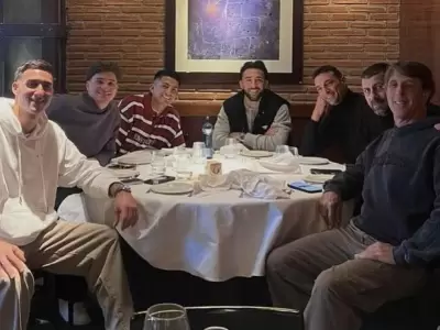Scaloni se reuni�n con los referentes.