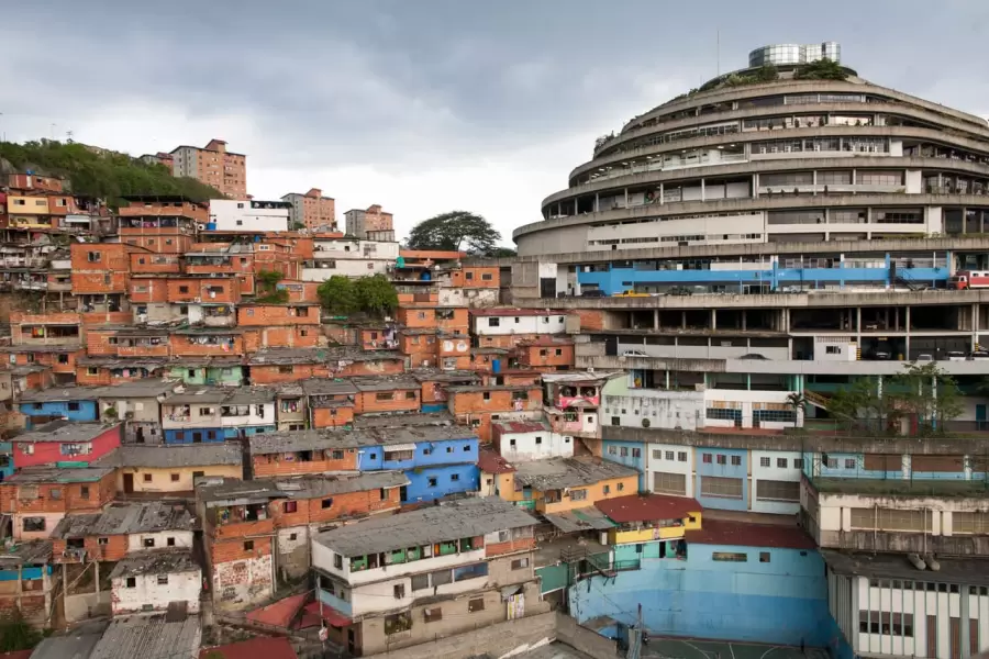 As� se ve hoy el Helicoide de Caracas y sus alrededores.