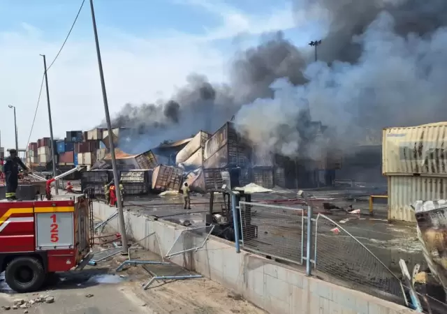 Dos explosiones en Ir�n causan cinco muertos.