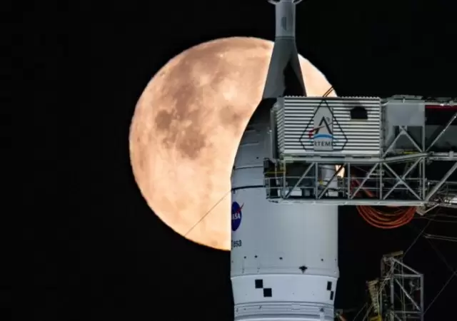 Artemis II