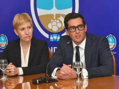 La ministra de Energ�a y Ambiente, Jimena Latorre, oficializ� a Sebasti�n Pi�a al frente de Impulsa Mendoza.