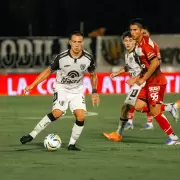 Gimnasia peg� en el momento justo y venci� a Instituto en el Legrotaglie