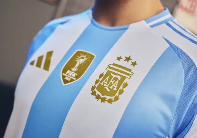 Hecha en Tailandia y vendida en Argentina: la camiseta de la Selecci�n reabre la discusi�n textil.