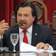 Sáenz denunció "amenazas" y un clima de aprietes para frenar la reforma laboral en el Congreso
