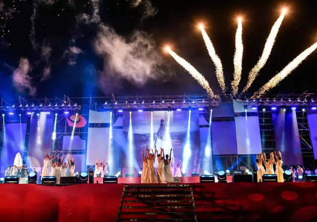El predio verde del Polideportivo Municipal ser� el escenario de una noche m�gica con entrada libre, donde las familias podr�n disfrutar del festejo.