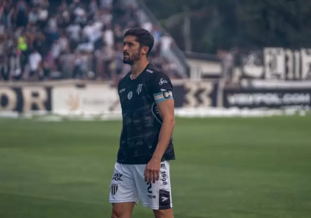 El Lobo se planta en Primera y mide fuerzas ante un gigante como Talleres. Esfuerzo, identidad y el sue�o de seguir haciendo historia.