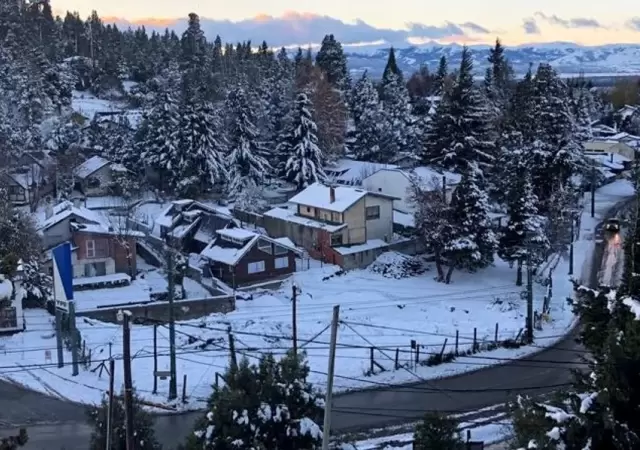 Una impensada nevada en Bariloche