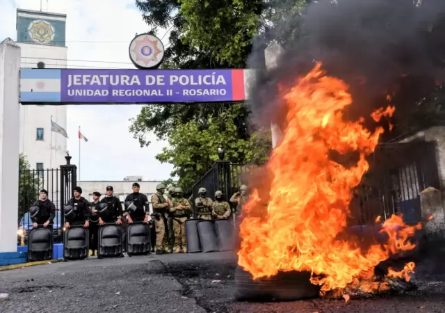 Tensi�n total en Santa Fe: por qu� la polic�a se rebela y qu� exigen para frenar el conflicto