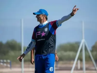 El entrenador Mariano Toedli, entrenador de un Tomba que quiere volver a Primera