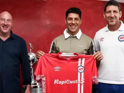 Enzo P�rez, un s�mbolo de la historia de River, hoy en Argentinos Juniors