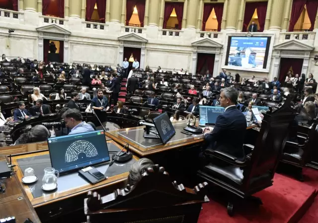 Presencia casi completa de los diputados