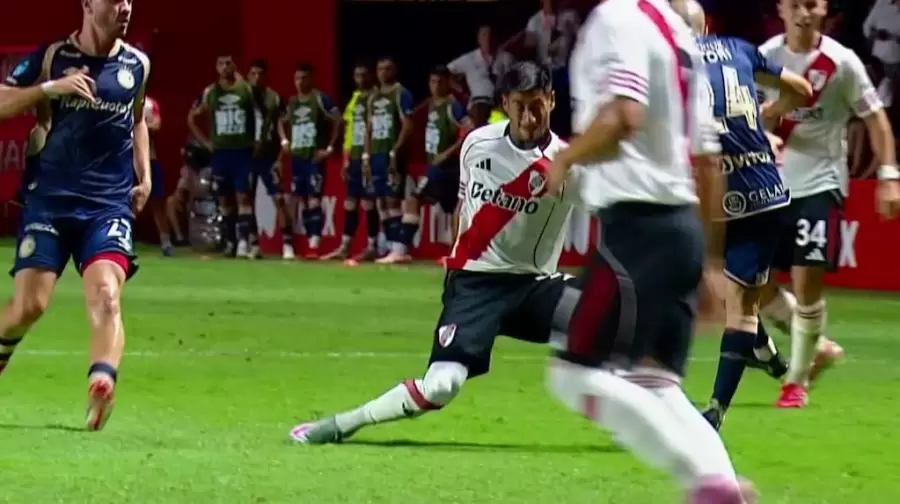 Portillo estará, al menos, seis meses fuera de las canchas.