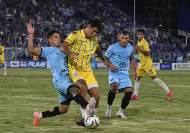 El Expreso igual� 1 a 1 frente a Ciudad Bol�var en el estreno de la Primera Nacional; el equipo de Toedtli no pudo aprovechar la local�a.