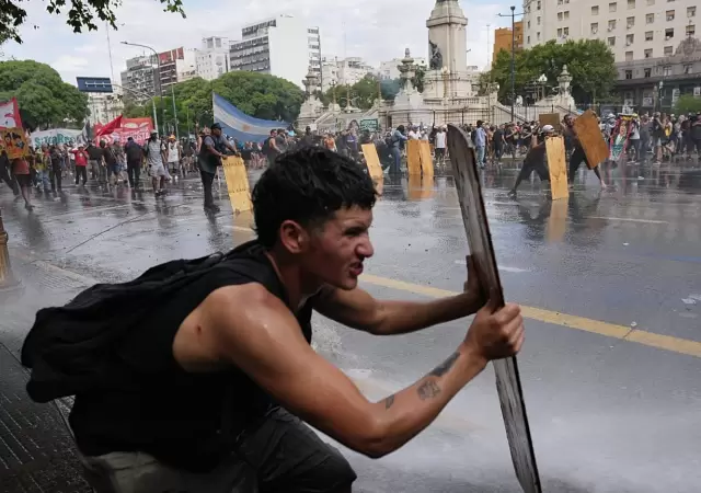 Identificaron a 17 atacantes del Congreso