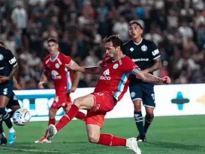 En el duelo entre mendocinos y cordobeses el �nico gol lo hizo el Mudo V�zquez a los 37' del primer tiempo.