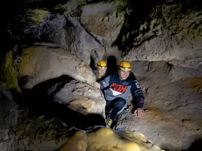 Tierra de volcanes: Malarg�e invita a explorar formaciones geol�gicas �nicas y pasadizos subterr�neos en la emblem�tica Caverna de las Brujas.