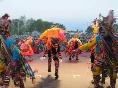 Carnaval en el Julio Le Parc