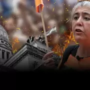 Gremios denuncian "pacto con la casta" tras la reforma
