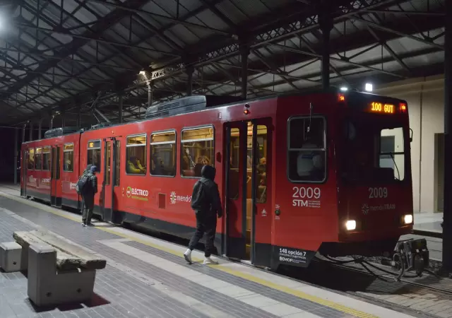 Paro general en Mendoza: c�mo est�n funcionando servicios, transporte y colegios