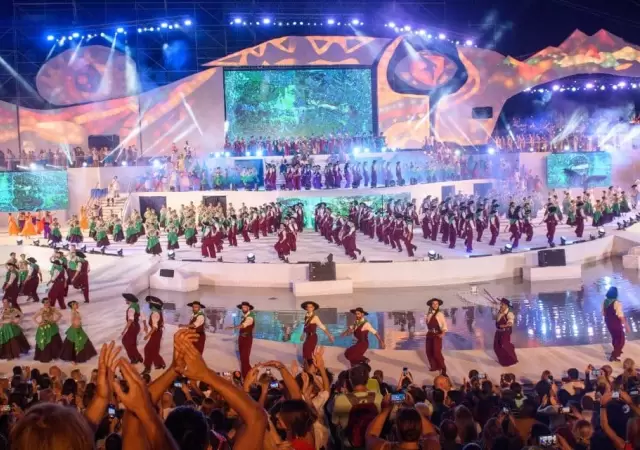 90 a�os de brindis: la Fiesta Nacional de la Vendimia 2026 se consolida como el evento cultural m�s resiliente y emblem�tico de la Argentina.