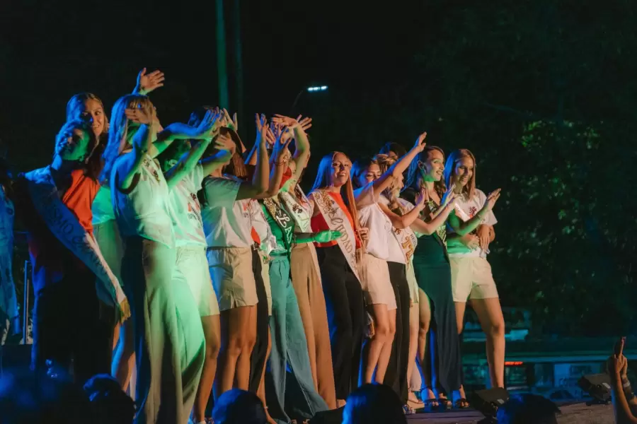 Las candidatas se presentaron ante el p�blico