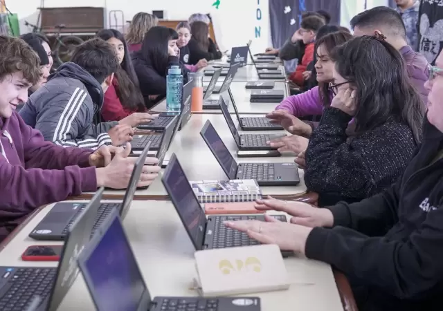 Manuel Bianchi, director nacional de Nivel Secundario, durante el lanzamiento de la Red de Secundarias Innovadoras en el Instituto San Pedro Nolasco.