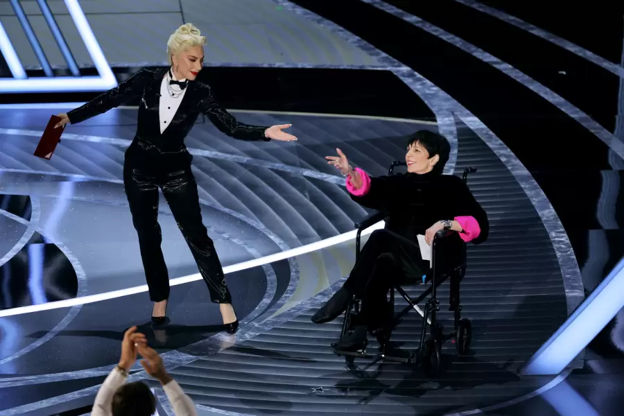 Liza Minnelli revela: «En los Oscar 2022 me obligaron a usar silla de ruedas»