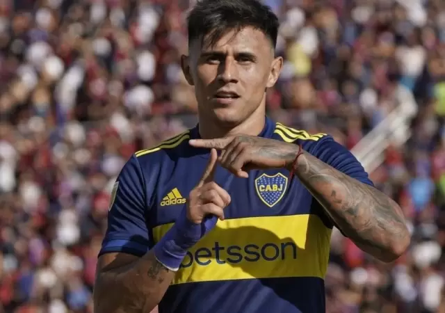 Debut hist�rico de Adam Bareiro en Boca.