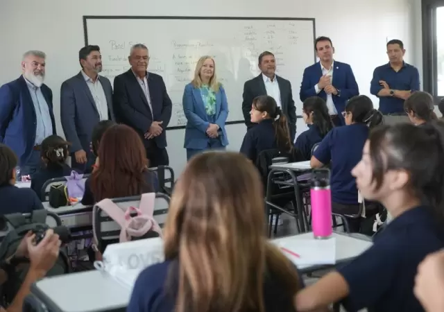 Mendoza estrena la primera escuela t�cnica de IA y Rob�tica del pa�s