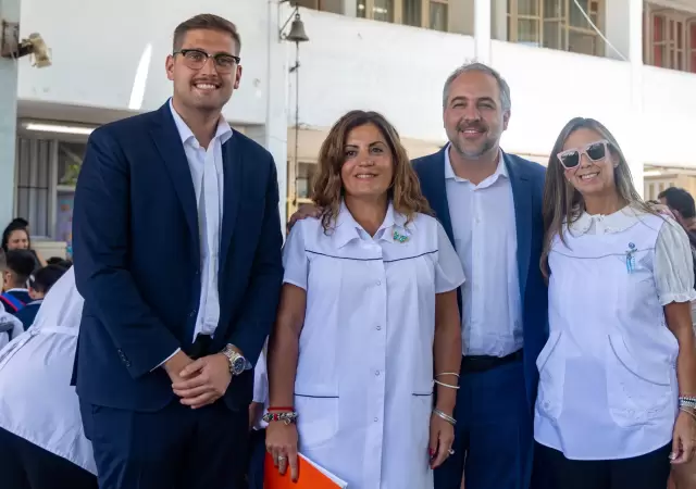 Stevanato acompa�� el inicio de clases en Maip�