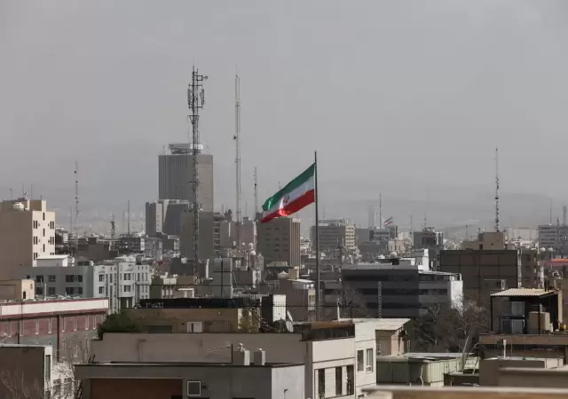 Ir�n sufre un apag�n total de internet y telefon�a tras los bombardeos de EE.UU. e Israel.
