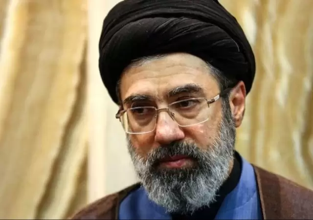 La Asamblea de Expertos designa a Mojtaba Khamenei como L�der Supremo en Ir�n.