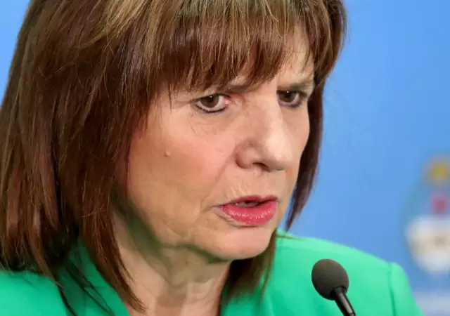 Bullrich contra todos: se meti� en la interna con Villarruel y dispar� contra los sindicatos y el "Chiqui" Tapia