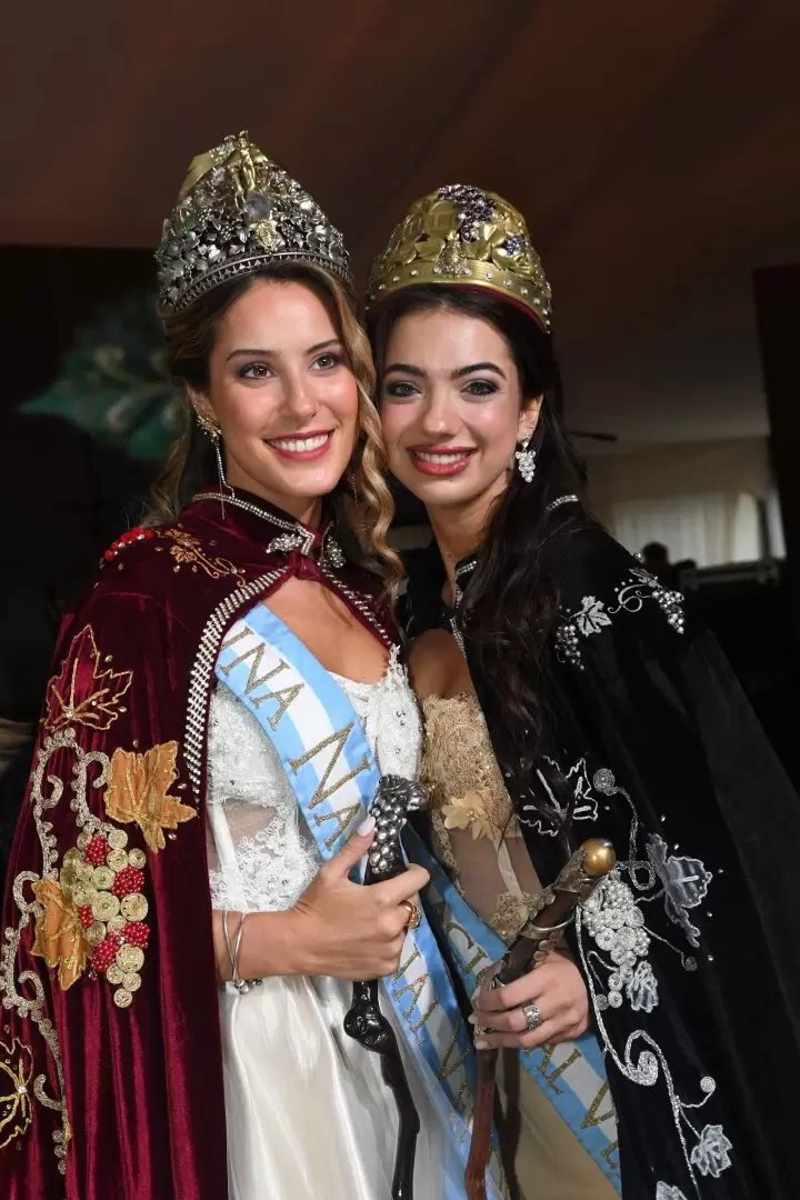 Reina y Virreina Vendimia 2025: Alejandrina Funes y Sof�a Perfumo.