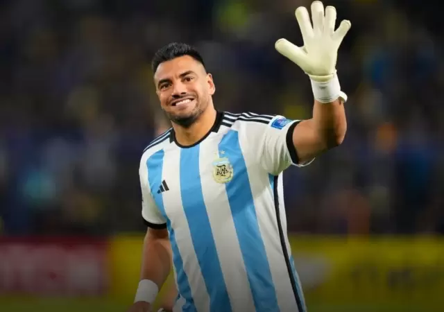 De h�roe en el Mundial de Brasil 2014 a referente hist�rico: "Chiquito" cuelga los guantes con un legado imbatible.