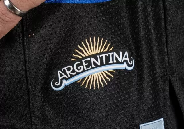 Ni violeta ni azul: La Selecci�n Argentina confirm� su nueva armadura para el Mundial 2026